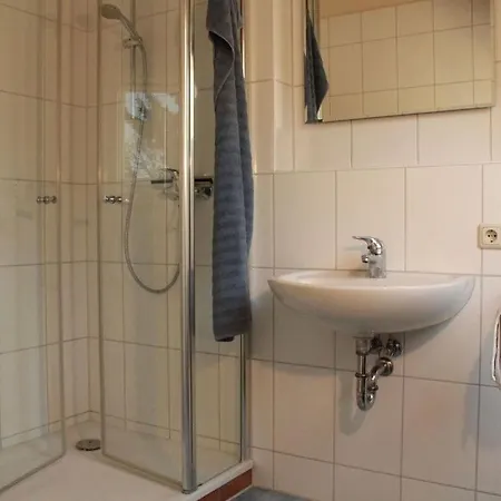 Cloud Ship Apartment *
